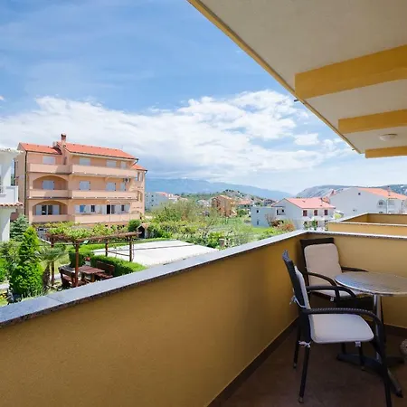 Apartment Mirjana Lopar