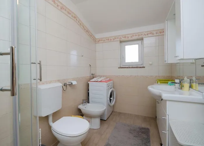 Apartment Mirjana Lopar