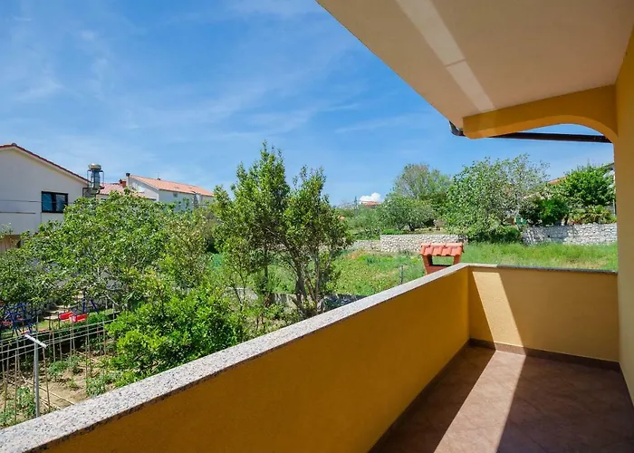 Mirjana Apartment Lopar