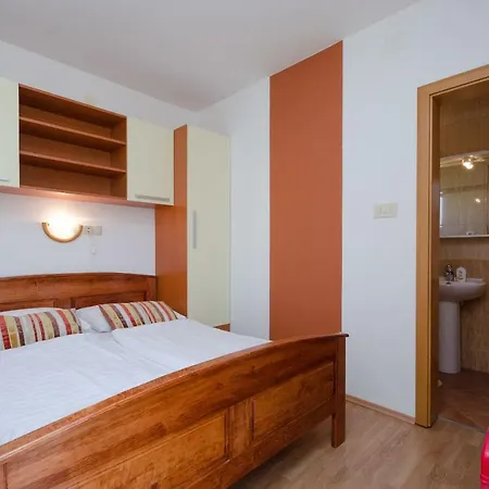 Mirjana Apartmán Lopar