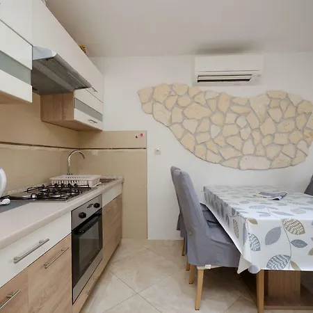 Mirjana Apartman